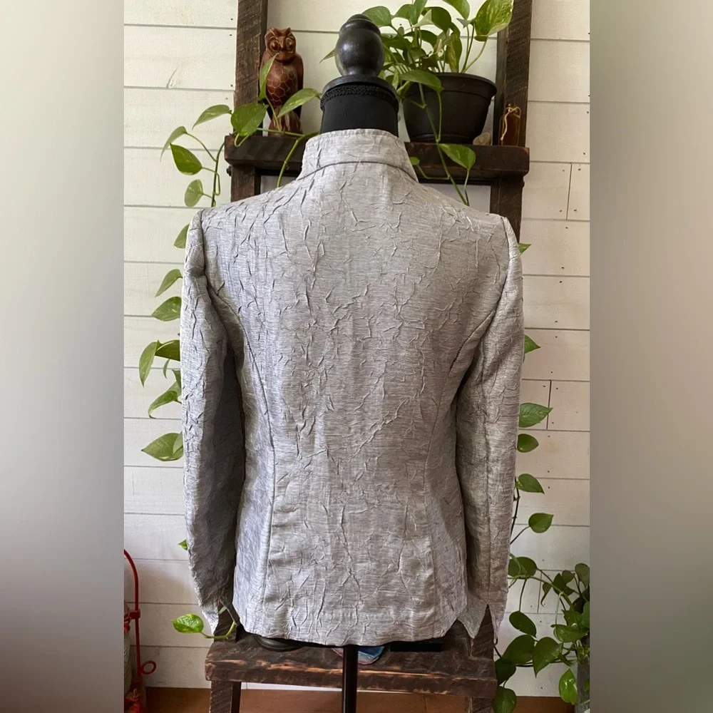 Chico’s: Gray Crinkle Textured Jacket